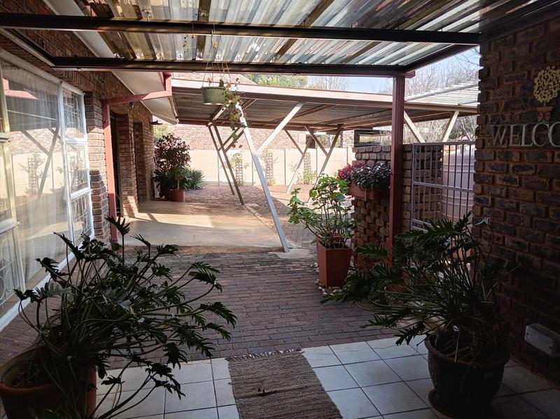 4 Bedroom Property for Sale in Stilfontein North West